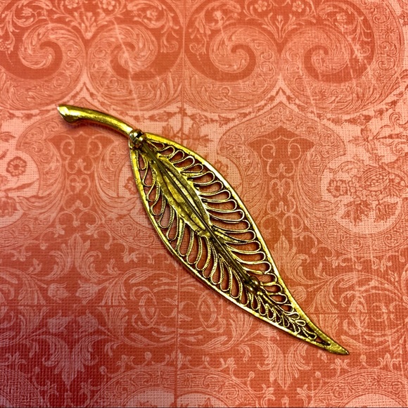 Vintage feather broach and earring set - Picture 3 of 5